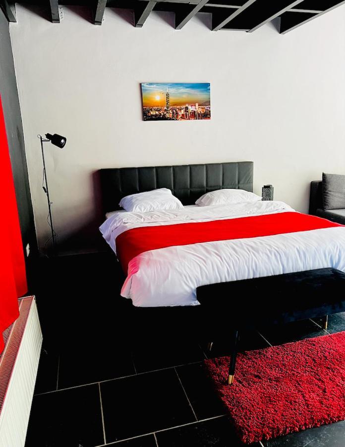 L'Eveil Bed & Breakfast La Louvière Екстериор снимка